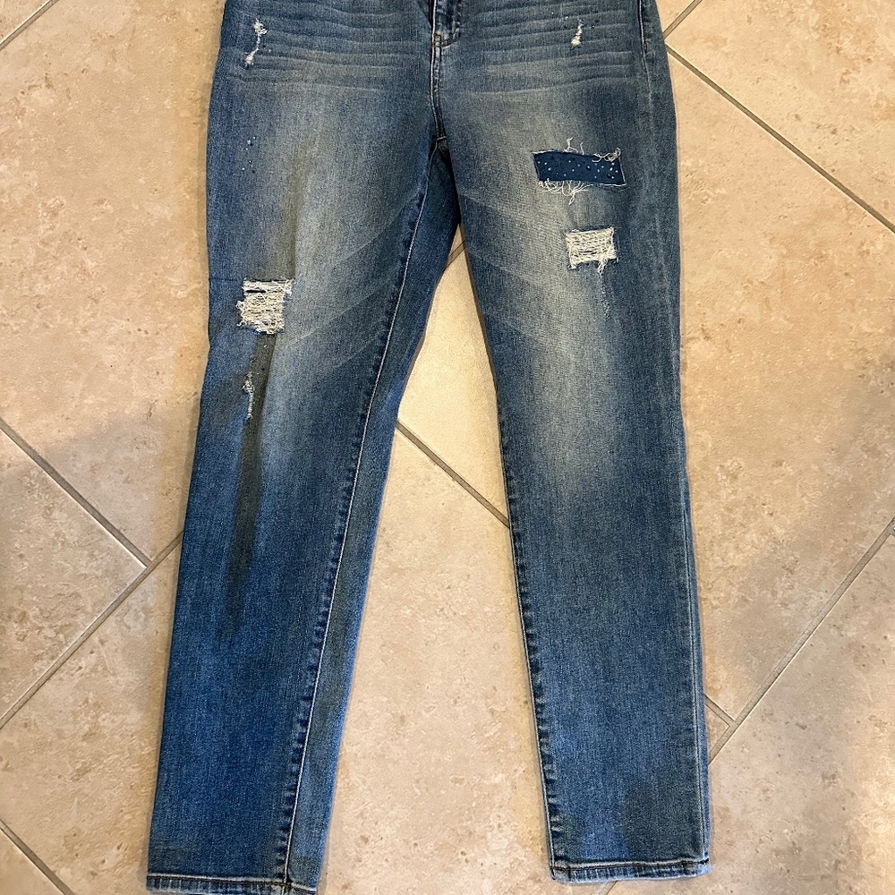 LIKE NEW Chico's Bedazzled Jeans Size 1.5